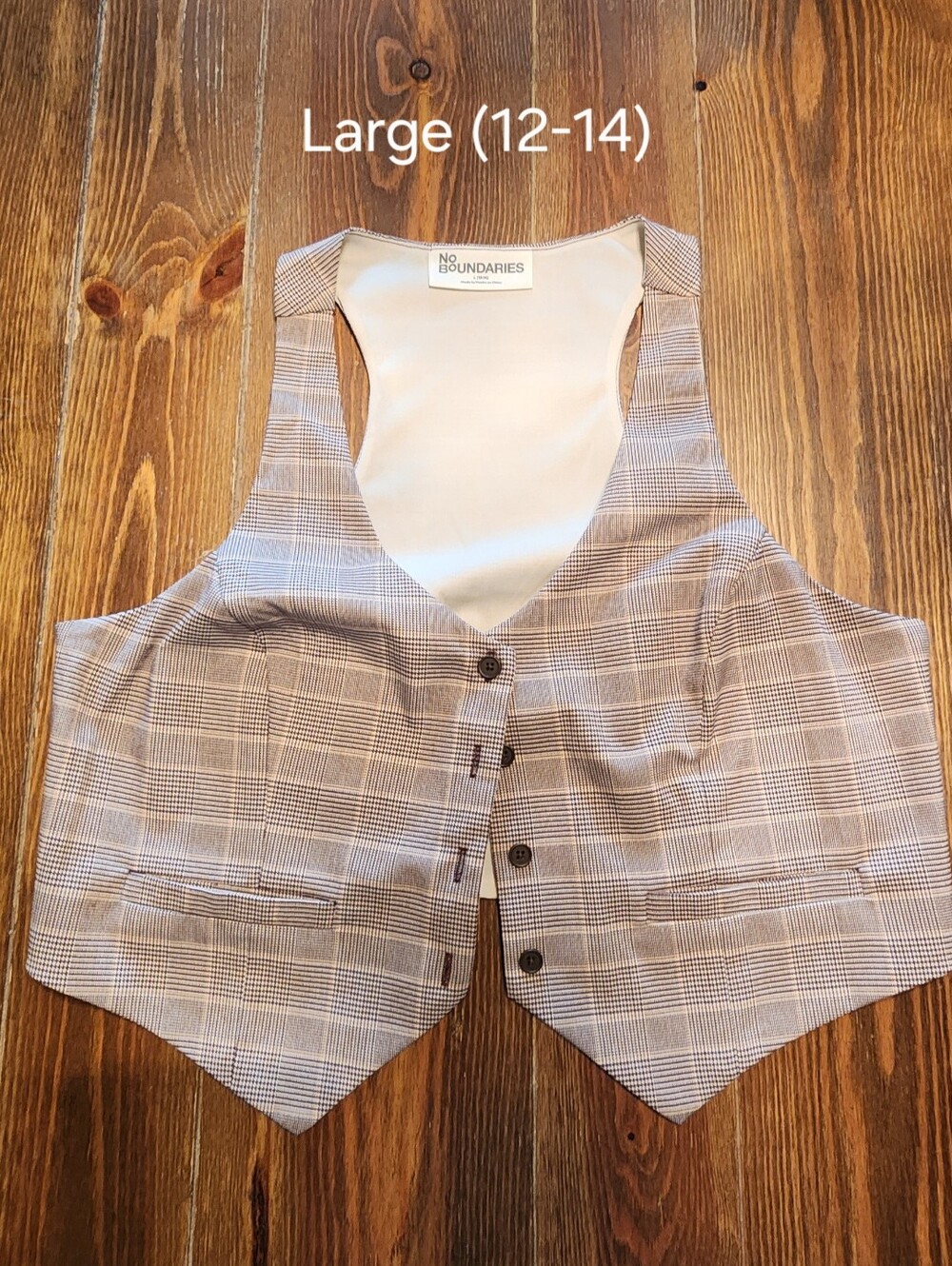 No Boundaries Plaid Vest in Light Gray and Tan
